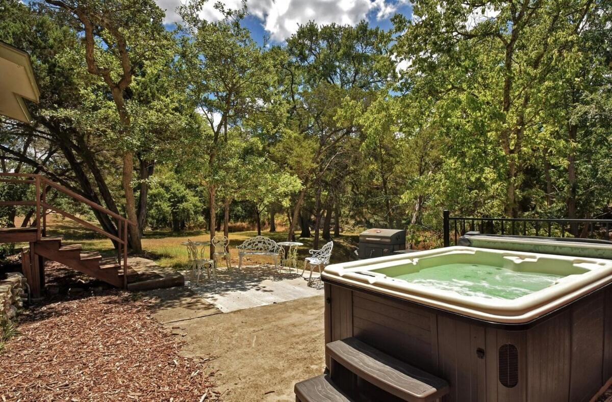 Messina Inn Wimberley Dış mekan fotoğraf