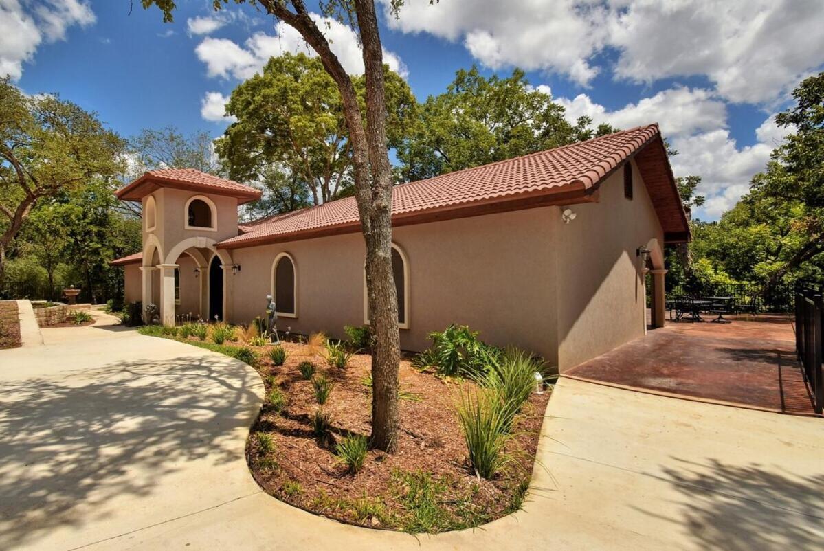 Messina Inn Wimberley Dış mekan fotoğraf