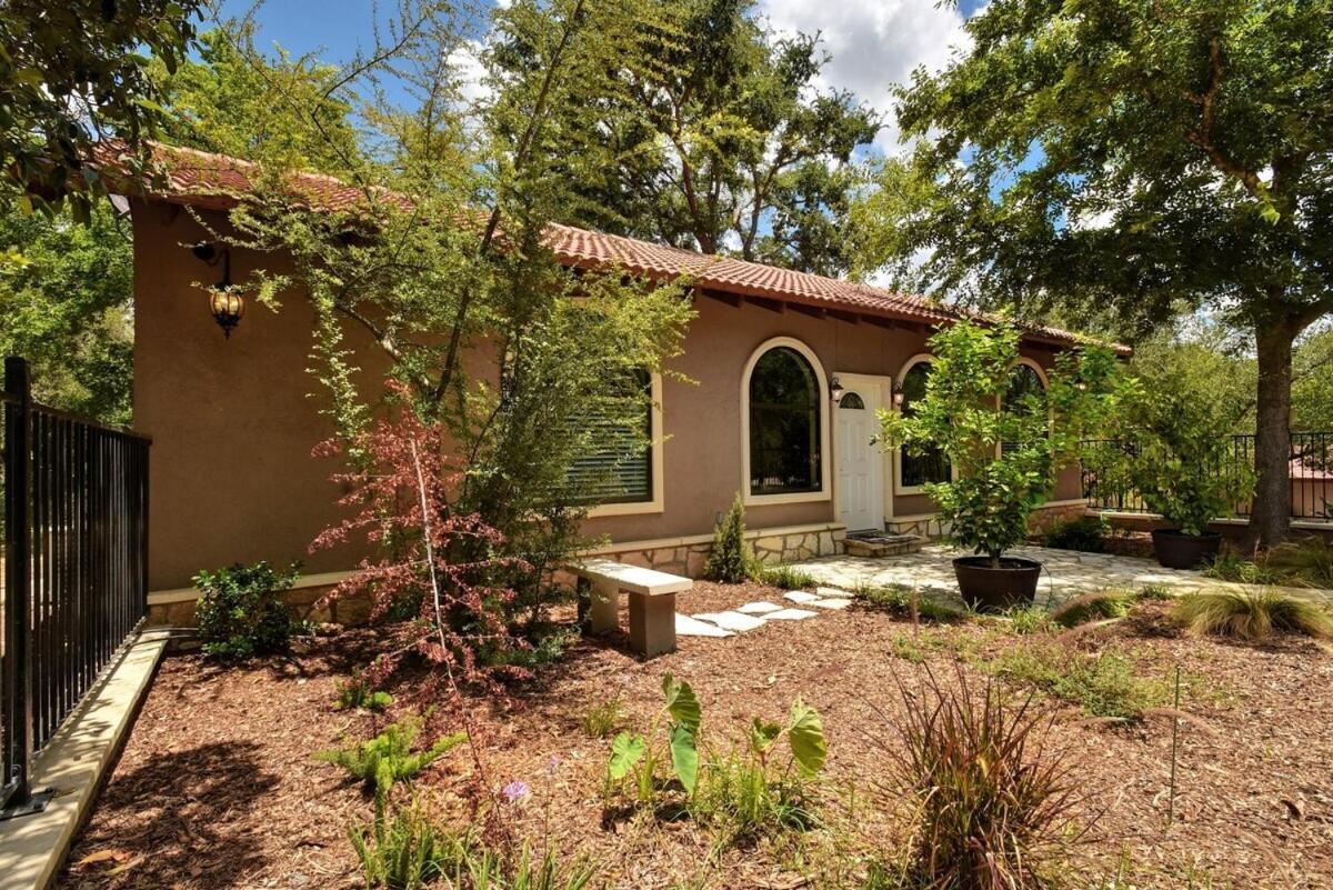 Messina Inn Wimberley Dış mekan fotoğraf